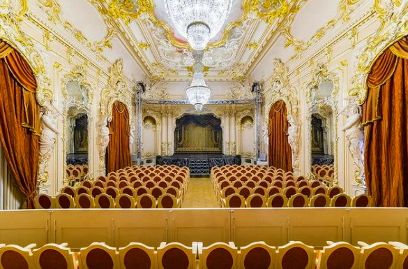 vacinart rabota v teatre spb tenor